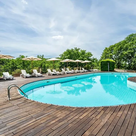 Isa - With Swimming Pool In Sorano, With Air Conditioning And Private Outdoor Area Aparthotel