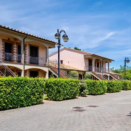 Isa - With Swimming Pool In Sorano, With Air Conditioning And Private Outdoor Area Aparthotel Sorano (Grosseto)